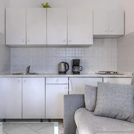 Irma-1 By Interhome